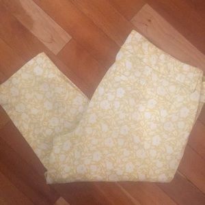 💐BOGO! 🧚‍♀️ Old Navy  Pixie Jeans